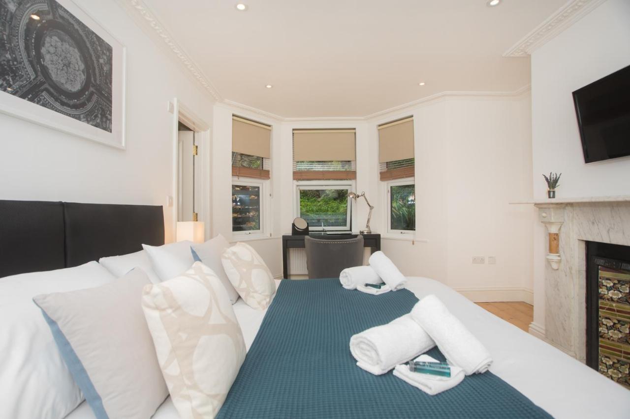Spacious Apartments Bath Exterior foto